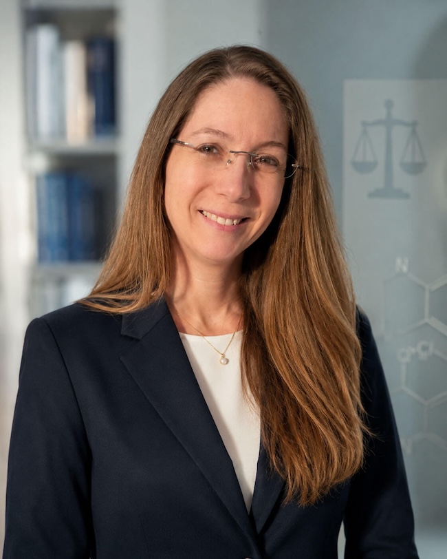 Adriana Rezende — Perita Judicial e Assistente Técnica